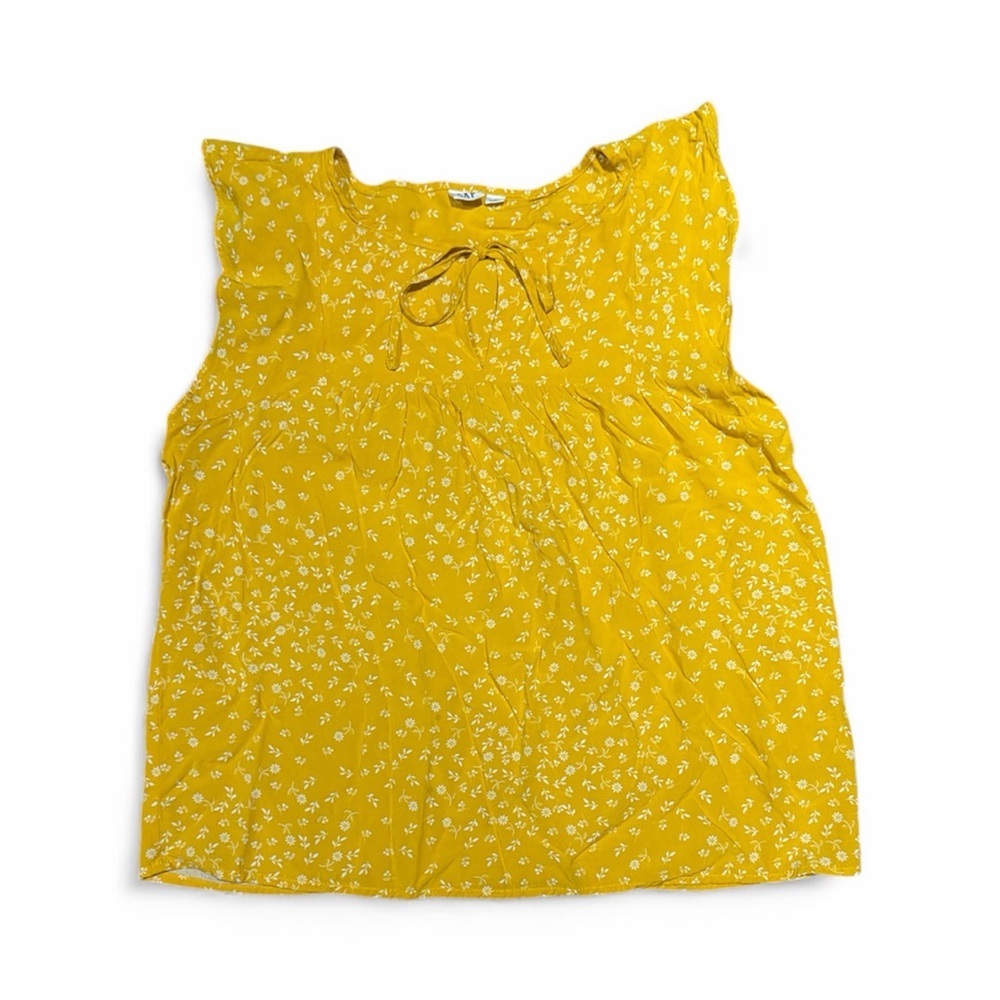 Gap yellow floral top